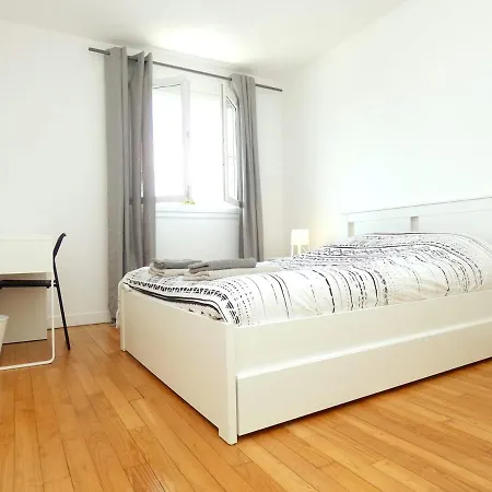 Lm86 , Centre , Balcon , Au Calme דירה *