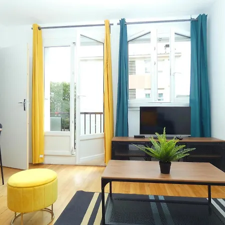 דירה Lm86 , Centre , Balcon , Au Calme *